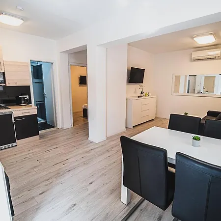 Downtown Park Apartments With Balcony Vodice Exterior photo