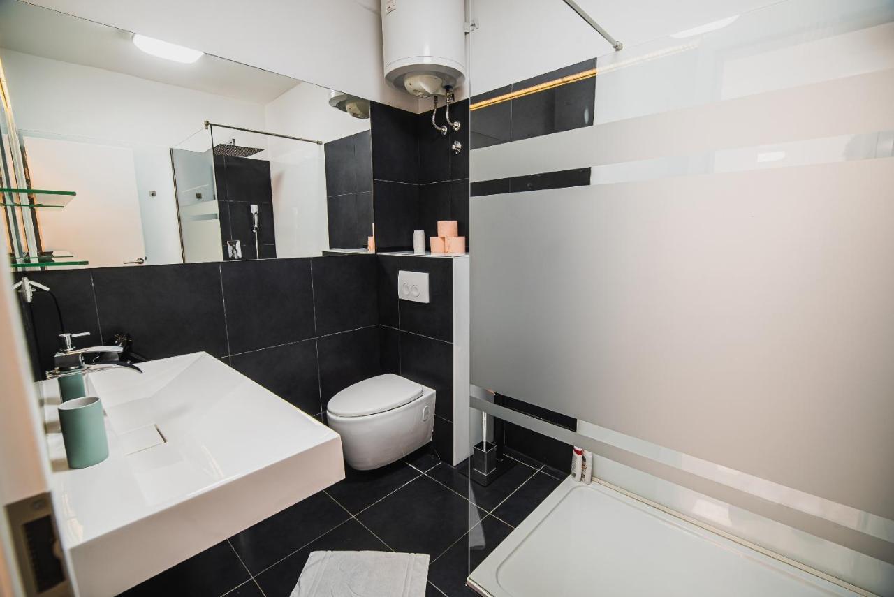 Apartment Downtown Park With Balcony Vodice